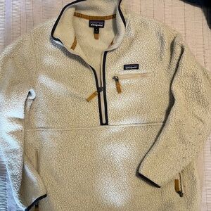 Patagonia Cream Fleece Pullover with Tan Accents